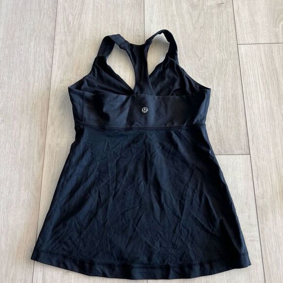 Lululemon women’s black top size 4 - Picture 4 of 5